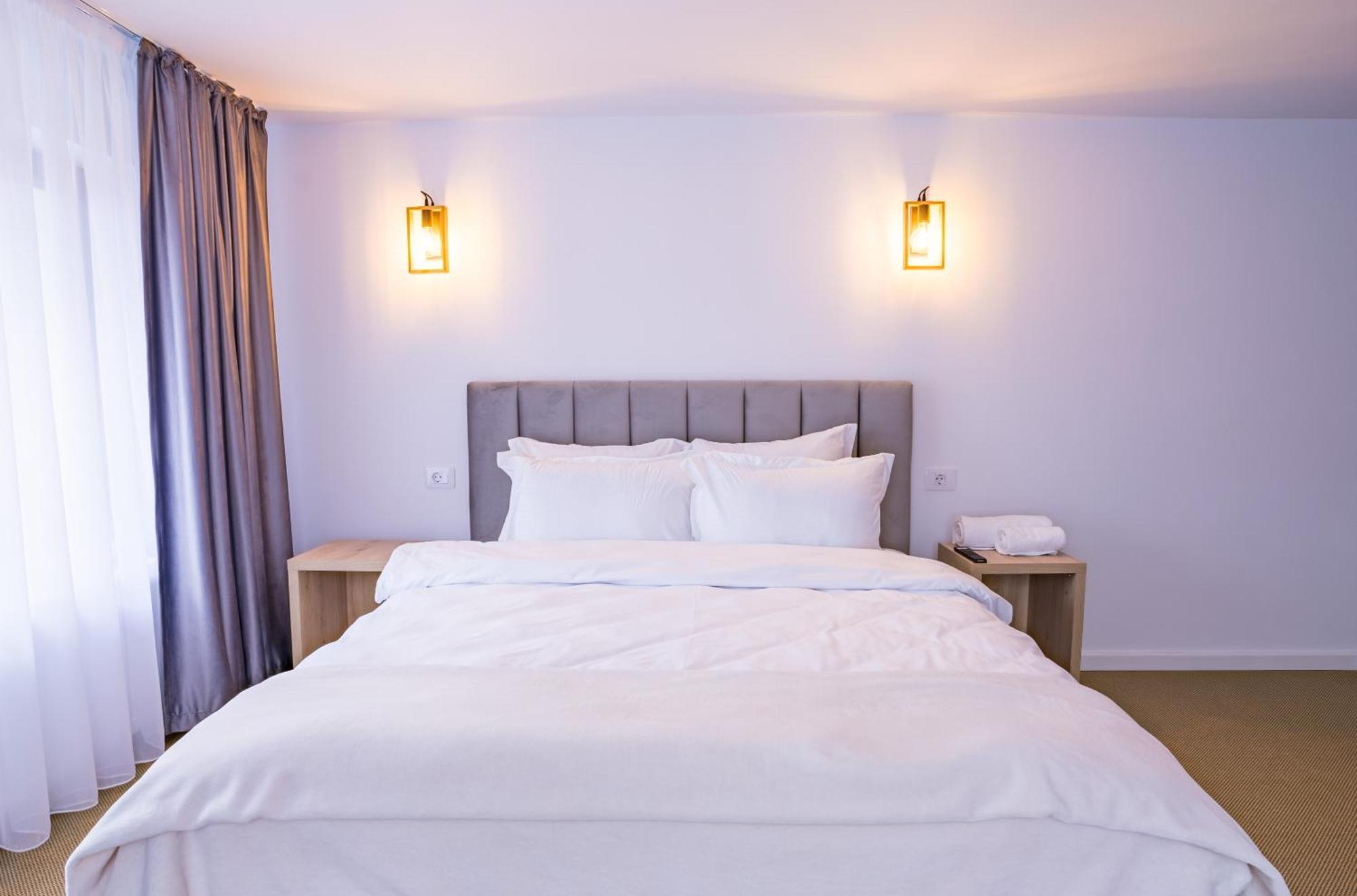 Hotel Casa Zuz Voronet Gura Humorului Zewnętrze zdjęcie