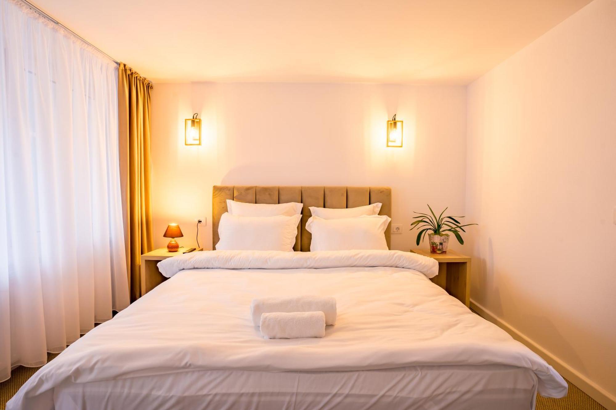 Hotel Casa Zuz Voronet Gura Humorului Zewnętrze zdjęcie